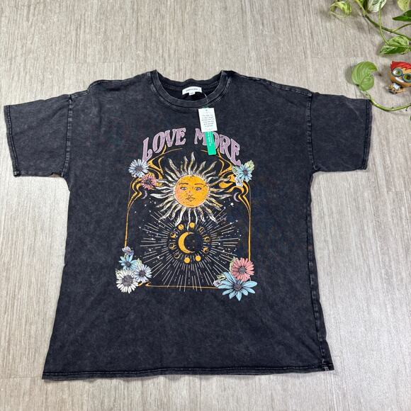 Love More Hippie Boho Shirt Adult M Gray Wash NWT Stitch & Pine Celestial Sun - Picture 1 of 6